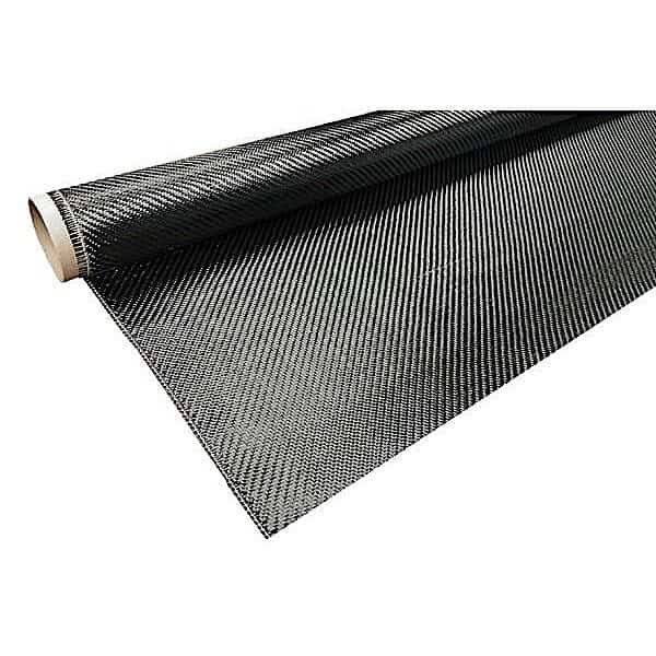 En rulle Kulfibervæv, 200g, twill, 100cm er delvist rullet ud på en hvid baggrund og viser sin vævede struktur og blanke finish - ideel til marineforsyninger fra boatkitshop.com.